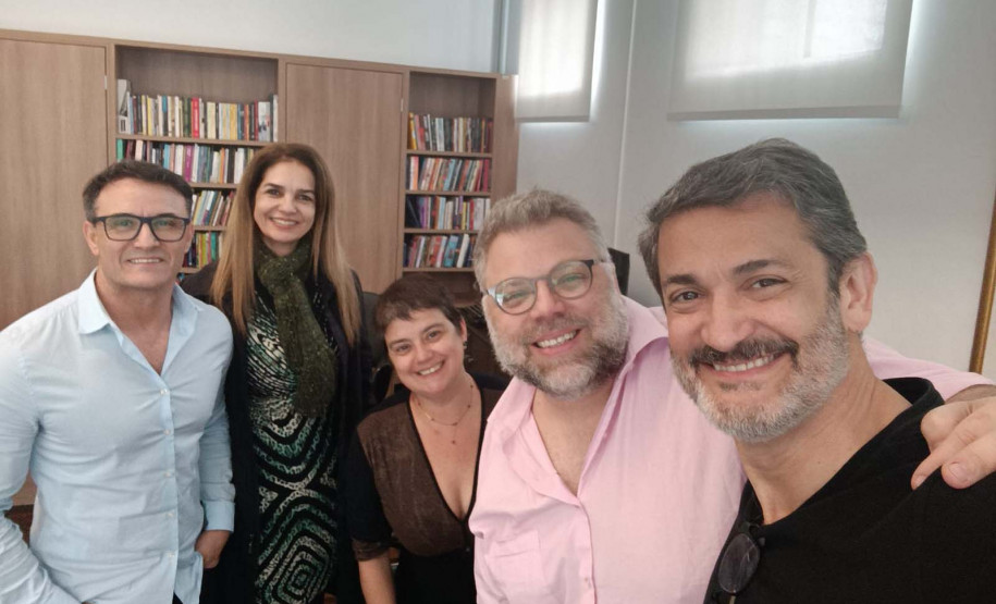 Centro Cultural Teatro Guaíra e Biblioteca Pública do Paraná firmam parceria para oferecer curso gratuito de teatro para crianças