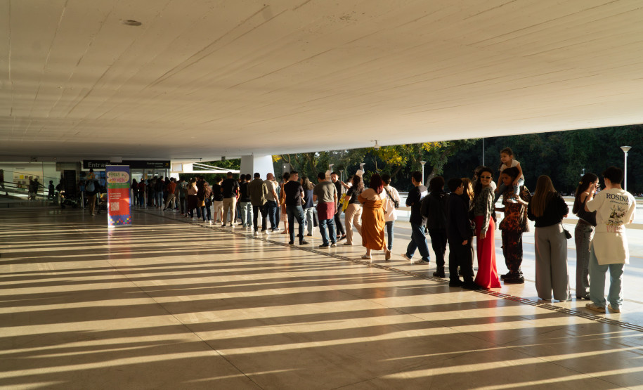 Após receber público 5 vezes maior que o normal, MON vai estender horário em julho