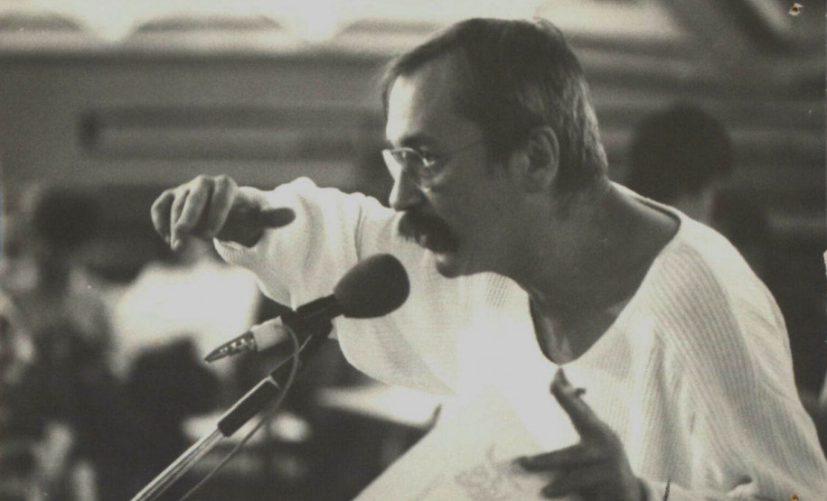 Um bigode que não sai de moda: conheça a obra de Paulo Leminski, homenageado da Flip