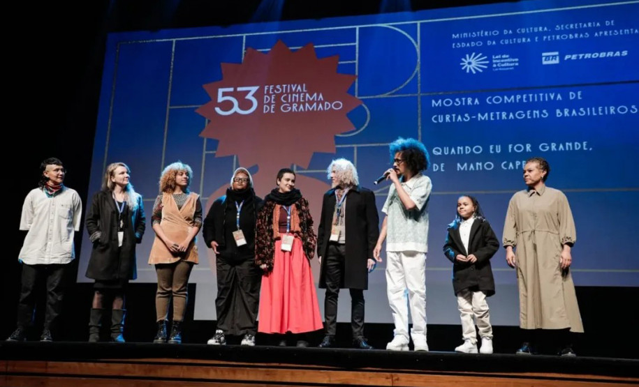 Prêmios são Melhor Direção, para Laís Melo; Melhor Fotografia, para Renata Corrêa; e Prêmio de Júri da Crítica. O longa também foi indicado na categoria Melhor Longa-Metragem Brasileiro. Outra produção paranaense também se destacou no festival foi o curta-metragem “Quando eu for grande”.