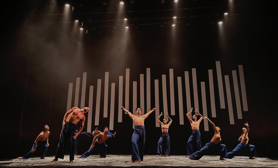Balé Teatro Guaíra lota apresentações em Jacarezinho e emociona público do 20º EnCena