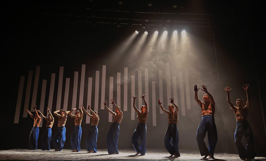 Balé Teatro Guaíra lota apresentações em Jacarezinho e emociona público do 20º EnCena