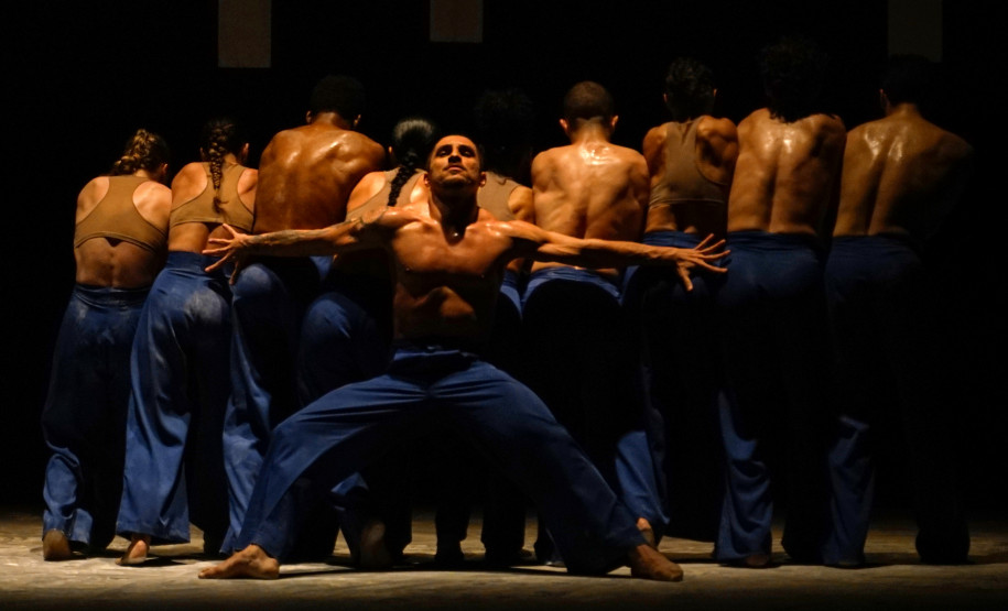 Balé Teatro Guaíra conquista sua primeira indicação nacional ao Prêmio APCA - Fotos da apresentação do grupo em São Paulo, nos dias 12 e 13 de julho