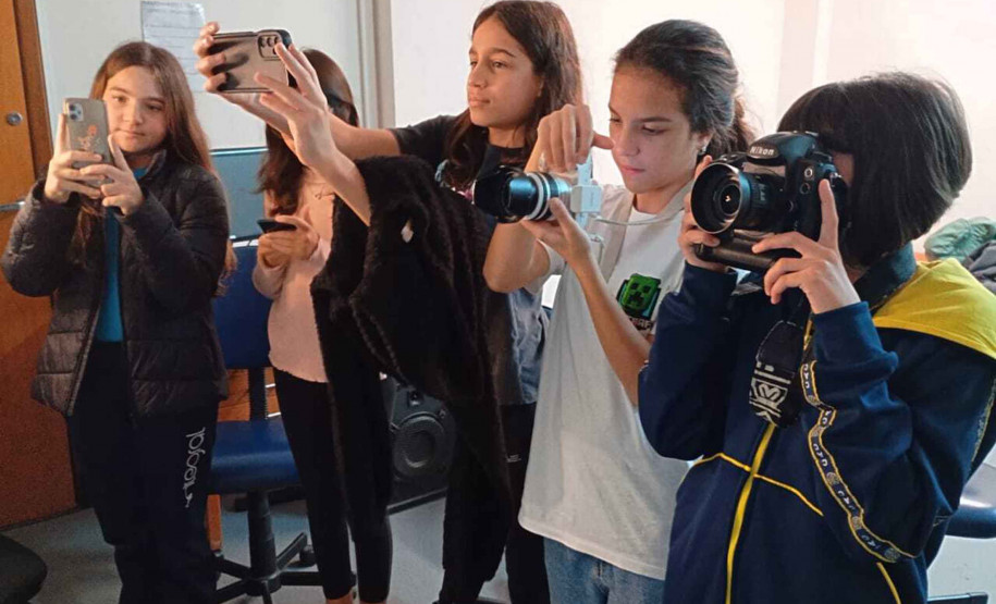 Centro Juvenil de Artes Plásticas –   Oficina de fotografia – No período de 26 de agosto a 5 de setembro, adolescentes de 14 a 17 anos podem se inscrever na nova oficina gratuita de fotografia do Centro Juvenil de Artes Plásticas.