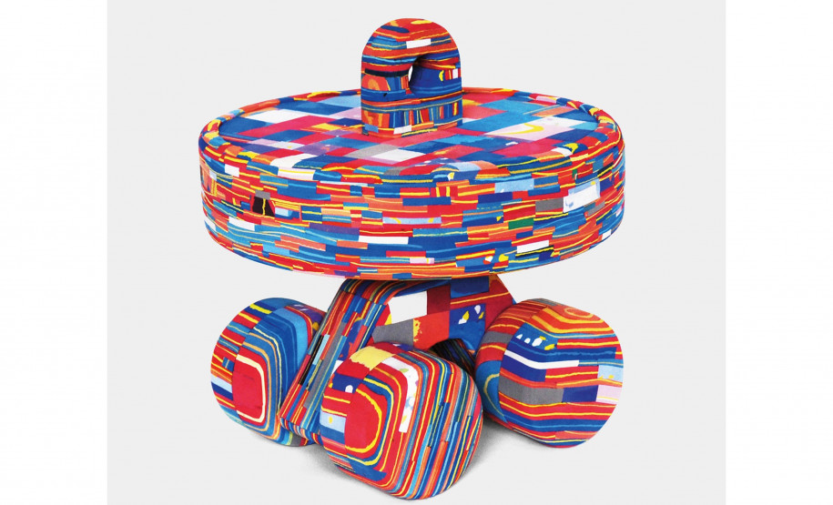 MON apresentam mostra itinerante internacional que une design e reciclagem