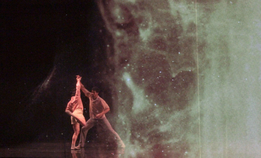 Balé Teatro Guaíra apresenta “Stol” e “V.I.C.A.” no Guairinha