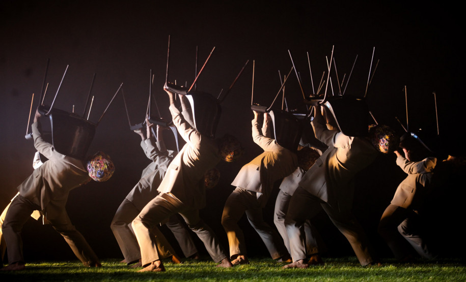 Balé Teatro Guaíra lança novo espetáculo simultaneamente em Curitiba e na Dinamarca