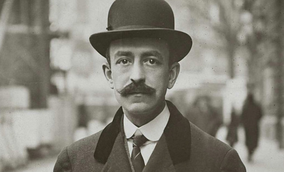 Compositor e pianista espanhol Manuel de Falla