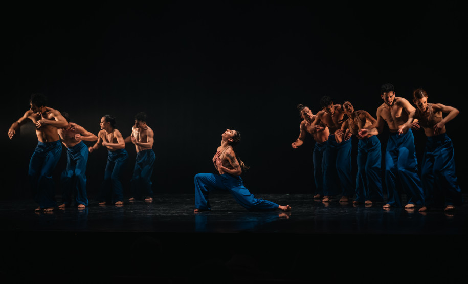 Turnê do Balé Teatro Guaíra leva dança contemporânea a Arapongas e Jacarezinho