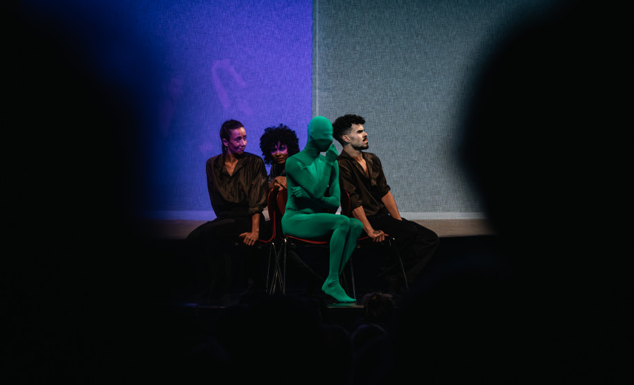 Turnê do Balé Teatro Guaíra leva dança contemporânea a Arapongas e Jacarezinho