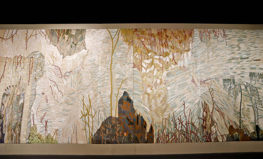 Mostra da artista francesa Eva Jospin fica em cartaz no MON até domingo