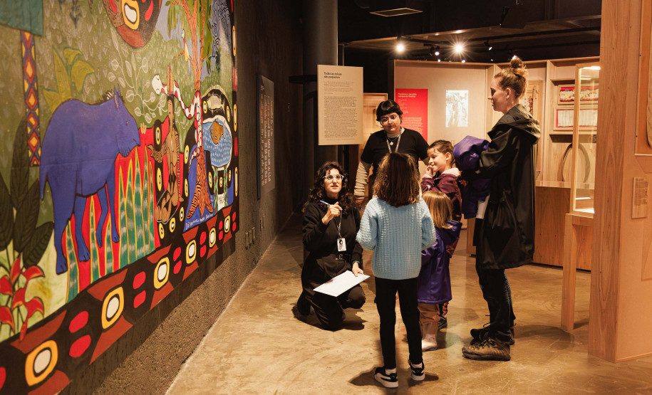 Museu Paranaense (MUPA) - Agendamento para visitas em grupos – No dia 1.º de setembro, às 14h, o Museu Paranaense abre o agendamento para visitas mediadas do mês de outubro.