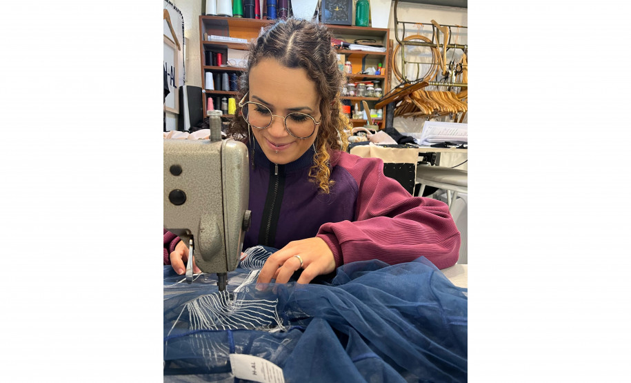 Dupla H-AL, residente da Academia Alfredo Andersen, fará ateliê no espaço cultural