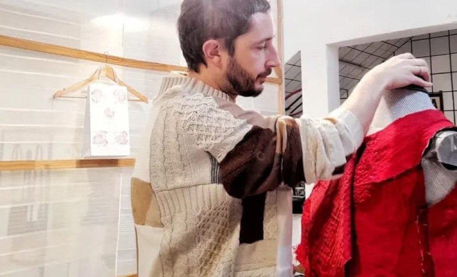 Dupla H-AL, residente da Academia Alfredo Andersen, fará ateliê no espaço cultural