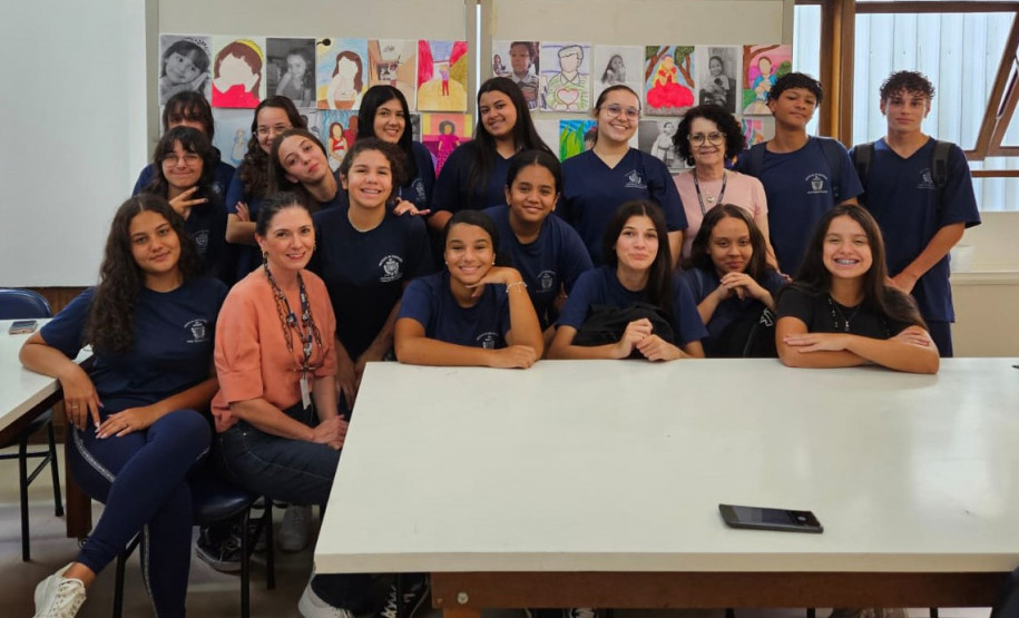 Centro Juvenil de Artes Plásticas ajuda a formar professores em cultura e história