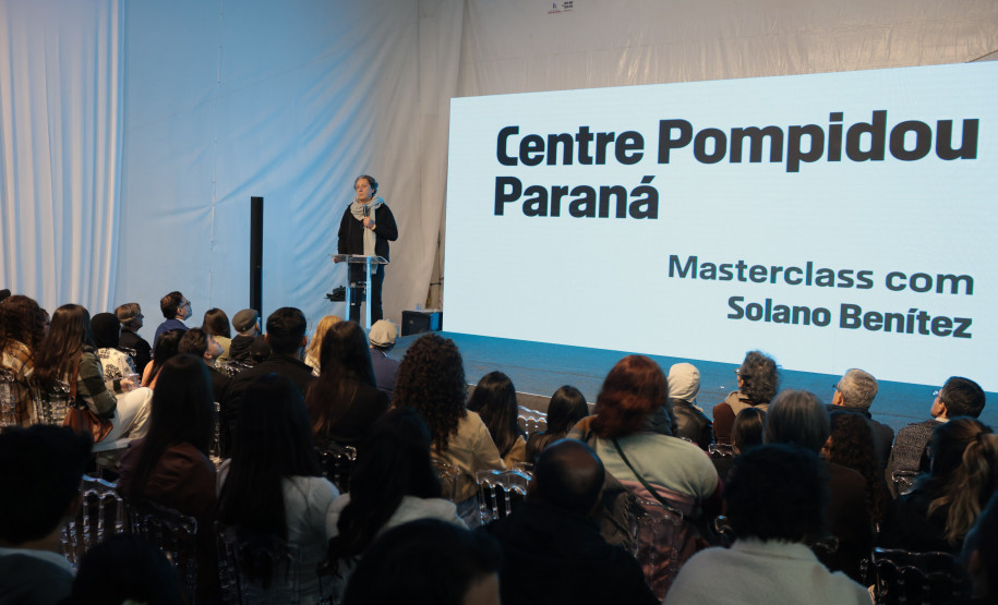 Masterclass com arquiteto Solano Benítez nesta sexta-feira (05) sobre o projeto arquitetônico do Centre Pompidou Paraná, em Foz do Iguaçu. Foto: Geraldo Bubniak/AEN