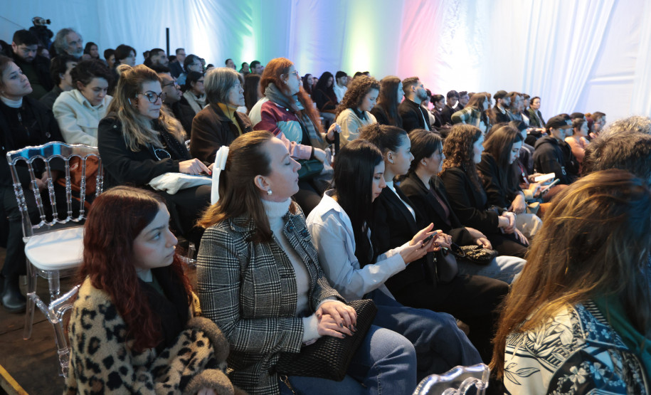 Masterclass com arquiteto Solano Benítez nesta sexta-feira (05) sobre o projeto arquitetônico do Centre Pompidou Paraná, em Foz do Iguaçu. Foto: Geraldo Bubniak/AEN