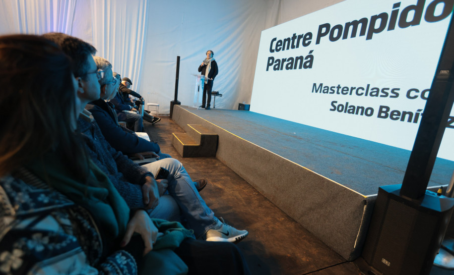 Masterclass com arquiteto Solano Benítez nesta sexta-feira (05) sobre o projeto arquitetônico do Centre Pompidou Paraná, em Foz do Iguaçu. Foto: Geraldo Bubniak/AEN