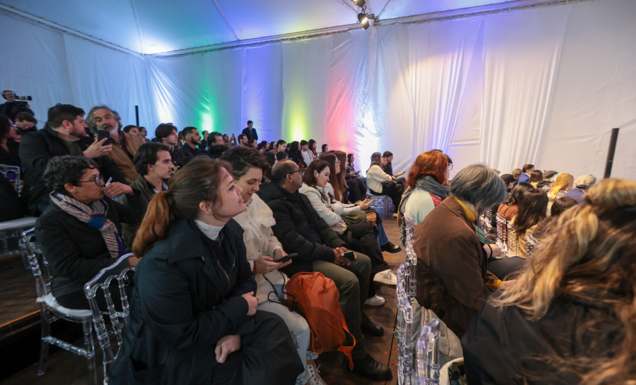 Masterclass com arquiteto Solano Benítez nesta sexta-feira (05) sobre o projeto arquitetônico do Centre Pompidou Paraná, em Foz do Iguaçu. Foto: Geraldo Bubniak/AEN