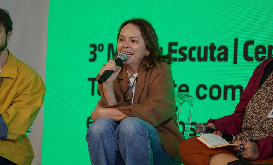 Comunidade de Foz participa de encontro com equipe do Centre Pompidou Paraná para debater novo museu