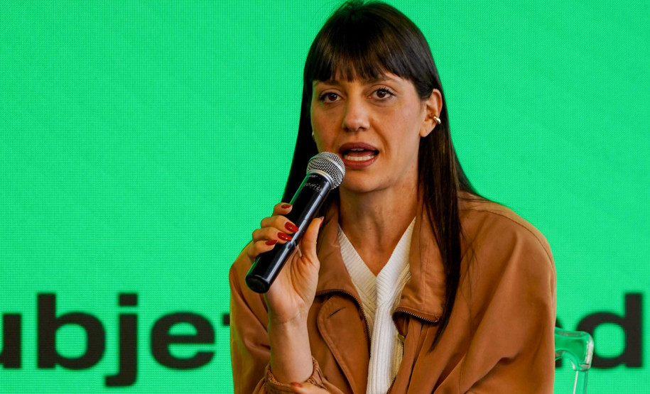 Comunidade de Foz participa de encontro com equipe do Centre Pompidou Paraná para debater novo museu