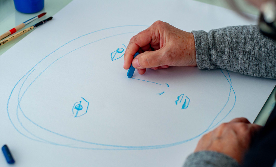 Arte para Maiores promove atividade sobre a coleção asiática