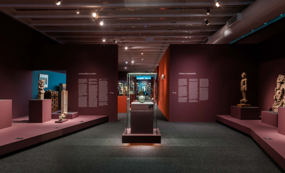 Arte para Maiores promove atividade sobre a coleção asiática