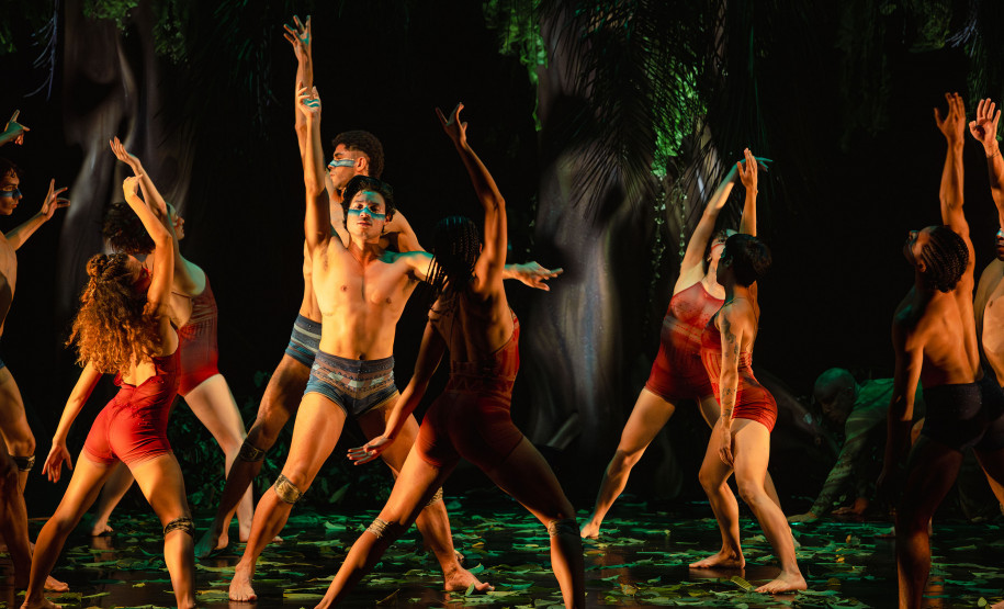 Centro Cultural Teatro Guaíra - Auditório Salvador de Ferrante (Guairinha) - Lenda das Cataratas – Nos dias 1.º e 2 de outubro, às 20h, o tradicional palco do Auditório Salvador de Ferrante (Guairinha) recebe o espetáculo “A Lenda das Cataratas”, montagem da Curitiba Cia. de Dança.