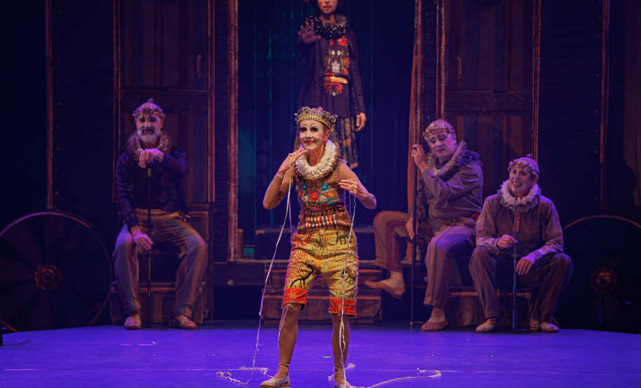 Teatro Municipal Sefrin Filho — Cascavel - GAG — G2 Cia de Dança — O Centro Cultural Teatro Guaíra leva a Cascavel o espetáculo “GAG – Uma livre adaptação de Heinrich Von Kleist sobre o Teatro de Marionetes”, da G2 Cia. de Dança do Teatro Guaíra. A apresentação acontece no próximo sábado (20), às 20h, no Teatro Municipal Sefrin Filho, encerrando o 35.º Festival de Dança de Cascavel,