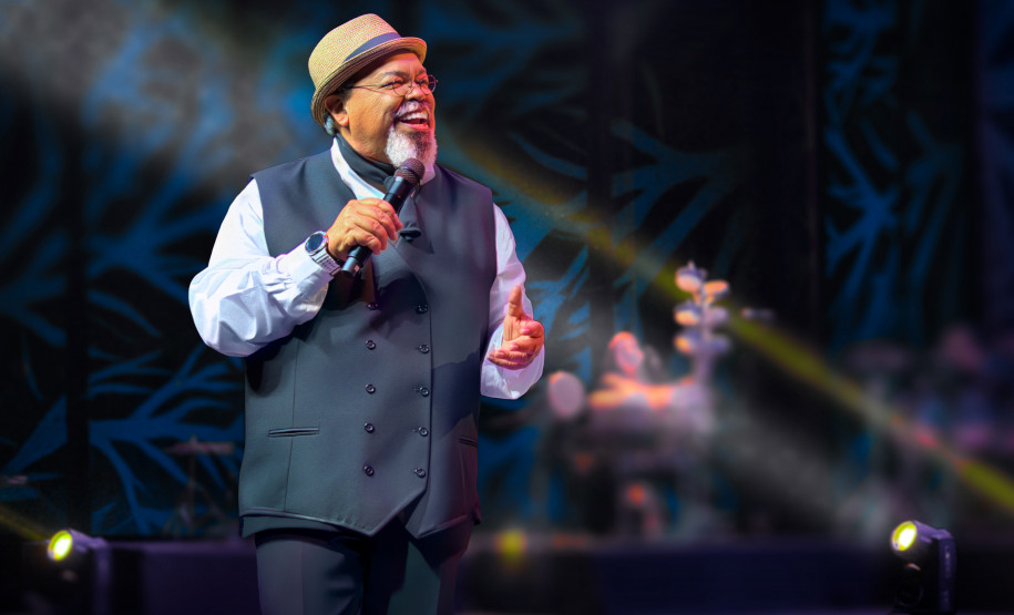 Centro Cultural Teatro Guaíra -Auditório Bento Munhoz da Rocha Neto (Guairão) - Jorge Aragão: 50 anos de Poesia — O projeto “Jorge Aragão: 50 anos de Poesia” chega a Curitiba no dia 23 de setembro, às 20h, no Auditório Bento Munhoz da Rocha Neto (Guairão),