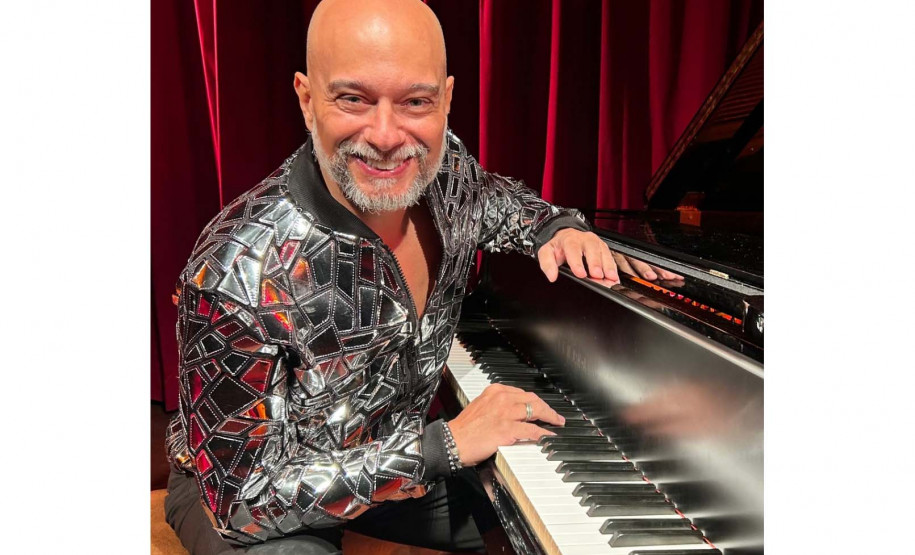 "Piano Golden Songs": Rogério Koury revisita grandes sucessos em concerto solo no Guairinha