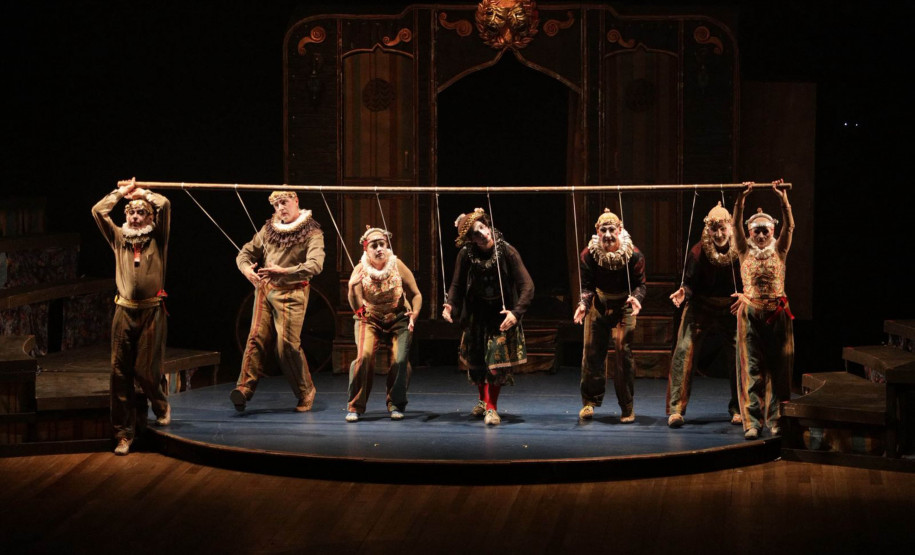 Com teatro lotado, G2 Cia. de Dança encerra 35º Festival de Cascavel