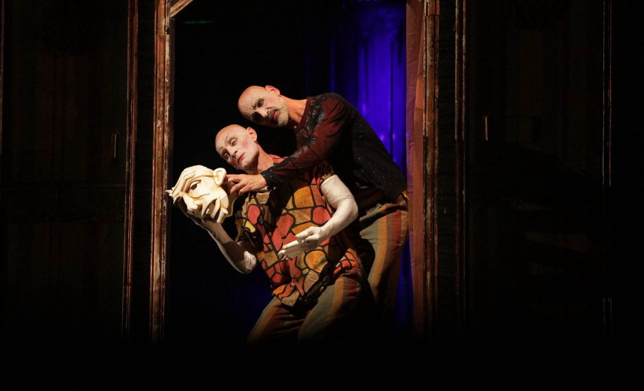 Com teatro lotado, G2 Cia. de Dança encerra 35º Festival de Cascavel