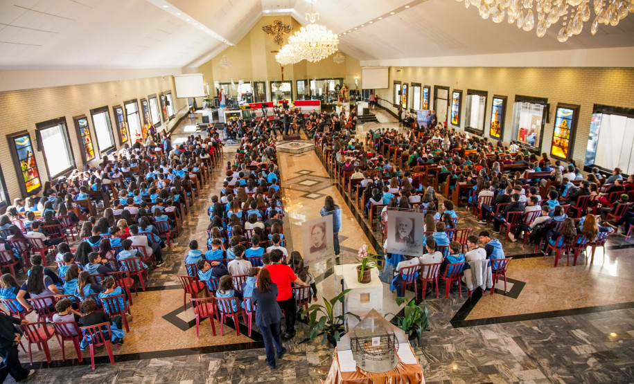 Orquestra Sinfônica do Paraná encanta público em primeira apresentação em Colombo
