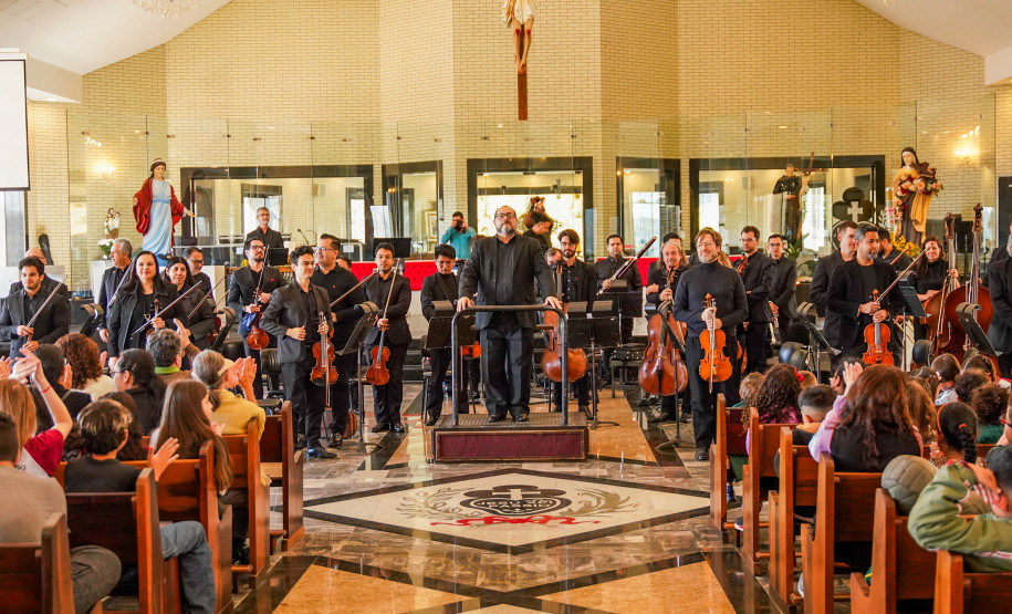 Orquestra Sinfônica do Paraná encanta público em primeira apresentação em Colombo