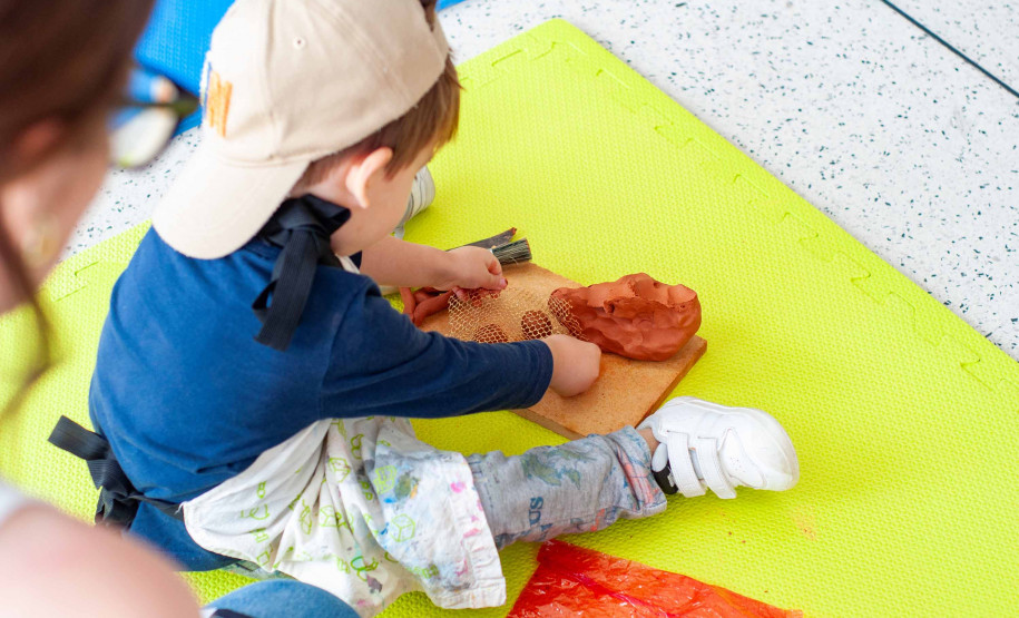 MON realiza oficina sensorial para bebês de 2 a 3 anos