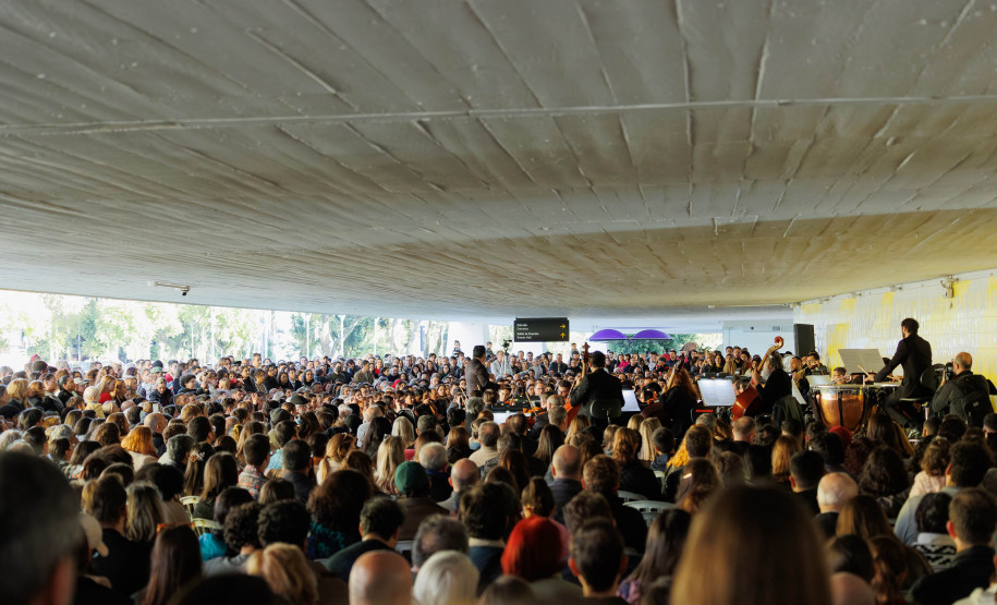 Orquestra Sinfônica do Paraná volta ao MON com quarto concerto da série Mostly Mozart