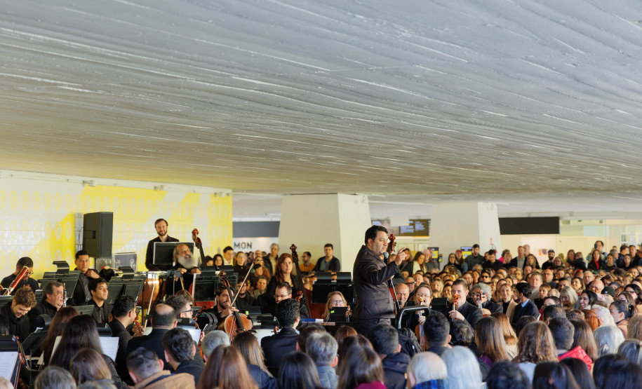 Orquestra Sinfônica do Paraná volta ao MON com quarto concerto da série Mostly Mozart