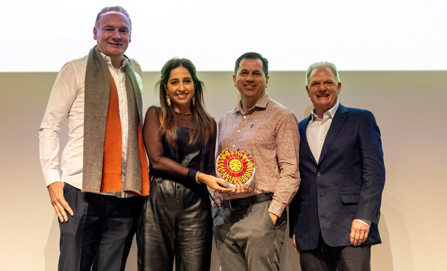 Obras de Poty: exposição do MON recebe prêmio de melhor do ano da ABCA