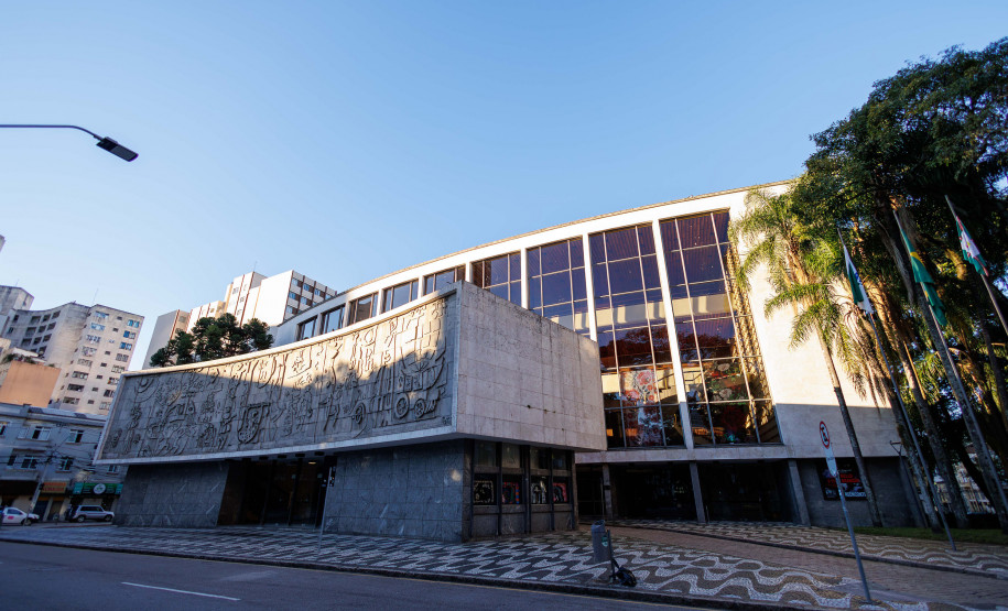 Teatro Guaíra é indicado ao Prêmio Cenym como melhor casa de espetáculos do Brasil