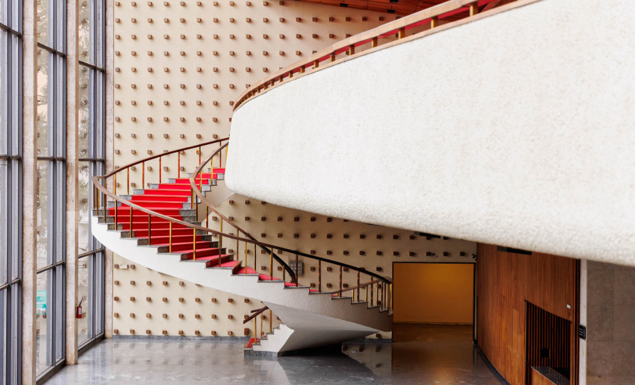 Teatro Guaíra é indicado ao Prêmio Cenym como melhor casa de espetáculos do Brasil