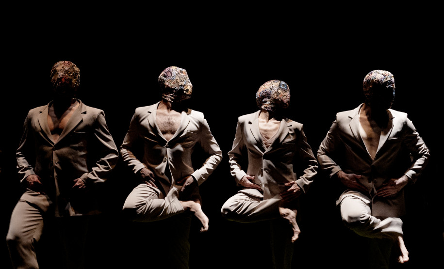 Balé Teatro Guaíra se apresenta no Sommerballet, realizado no icônico Teatro Bellevue.