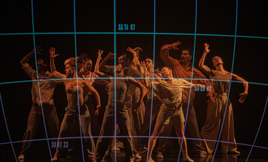 Balé Teatro Guaíra: duas noites de casa cheia marcam sucesso de V.I.C.A. e Stol no Guairinha