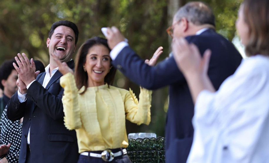 O governador Carlos Massa Ratinho Junior recepcionou nesta quarta-feira (3), em São Paulo, o presidente do Centre Pompidou, Laurent Le Bon, que chega ao Brasil para o início das ativações do Centre Pompidou Paraná, que acontecem nesta semana em Foz do Iguaçu