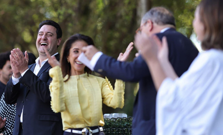 O governador Carlos Massa Ratinho Junior recepcionou nesta quarta-feira (3), em São Paulo, o presidente do Centre Pompidou, Laurent Le Bon, que chega ao Brasil para o início das ativações do Centre Pompidou Paraná, que acontecem nesta semana em Foz do Iguaçu