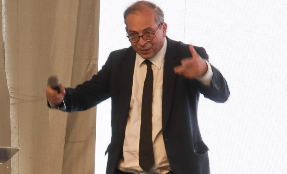 Estado apresenta projeto arquitetônico do Centre Pompidou Paraná; veja o vídeo