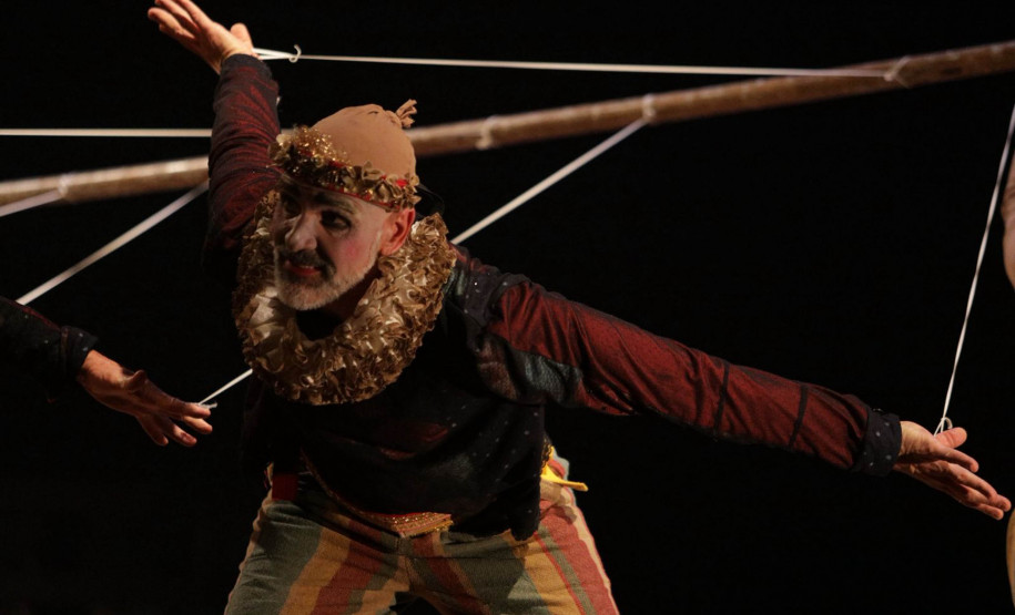 Com teatro lotado, G2 Cia. de Dança encerra 35º Festival de Cascavel