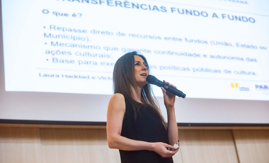 SEEC apresenta política de repasse fundo a fundo no IV Encontro de Cultura do Interior do Paraná