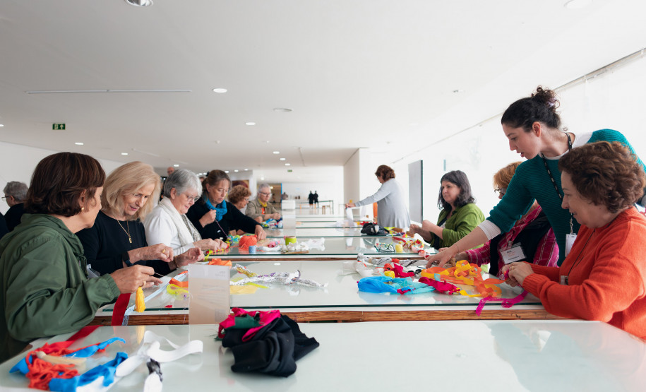 Arte para Maiores de novembro promove atividade online com a artista Mariana Palma