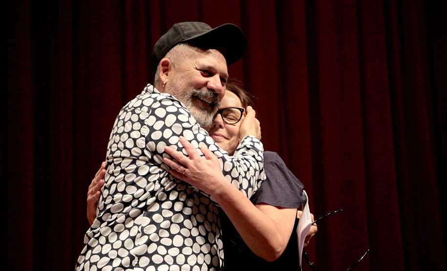 Entrega da reforma do telhado do Teatro Guaíra / parceria da AUDI - Apresentação de Ballet para 600 crianças de escolas públicas.
